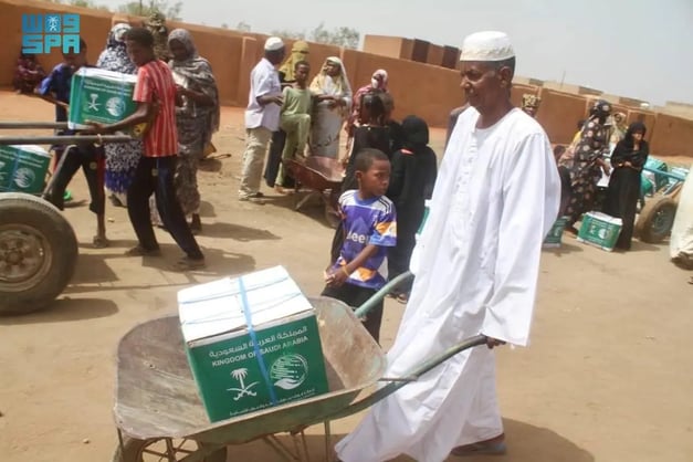 “إغاثي الملك” يوزع 2.675 سلة غذائية في السودان لصالح 18.725 مستفيدًا