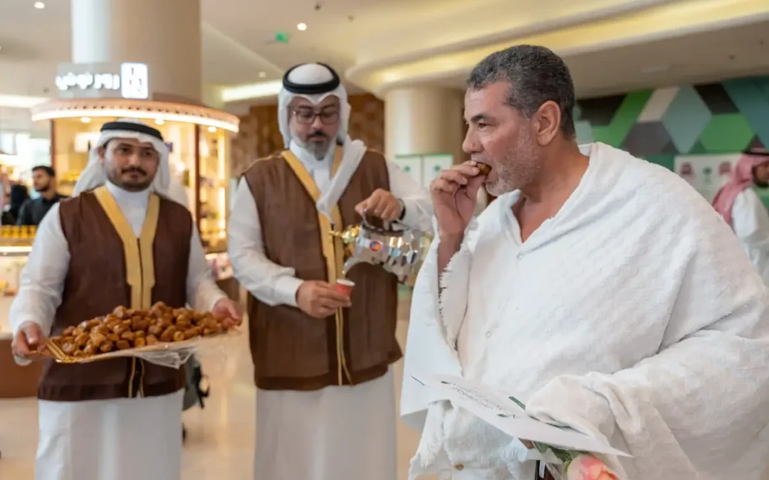 لليوم الثاني.. استقبال 460 حاجًّا من 47 دولة من ضيوف خادم الحرمين الشريفين للحج