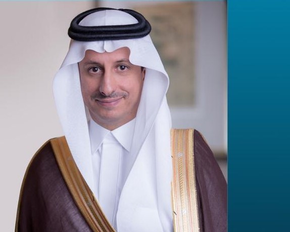 وزير السياحة يهنئ القيادة لنجاح موسم حج 1445هـ