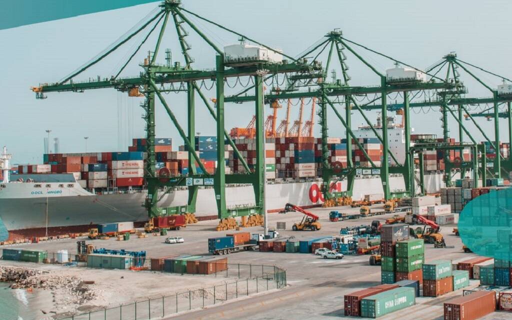 رقم قياسي خلال مايو.. ميناء الملك عبدالعزيز بالدمام يناول 292,612 حاوية