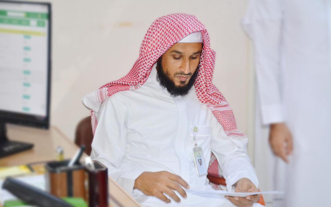 مدير الشؤون الإسلامية بجازان يتفقد إدارات وأقسام فرع الوزارة ويستمع إلى المعوقات والاحتياجات