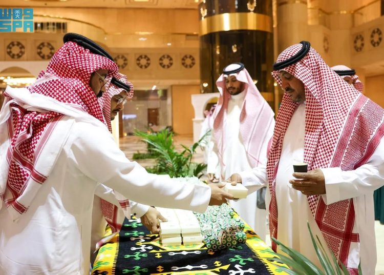 وزارة الداخلية تعايد منسوبيها بمناسبة عيد الأضحى المبارك