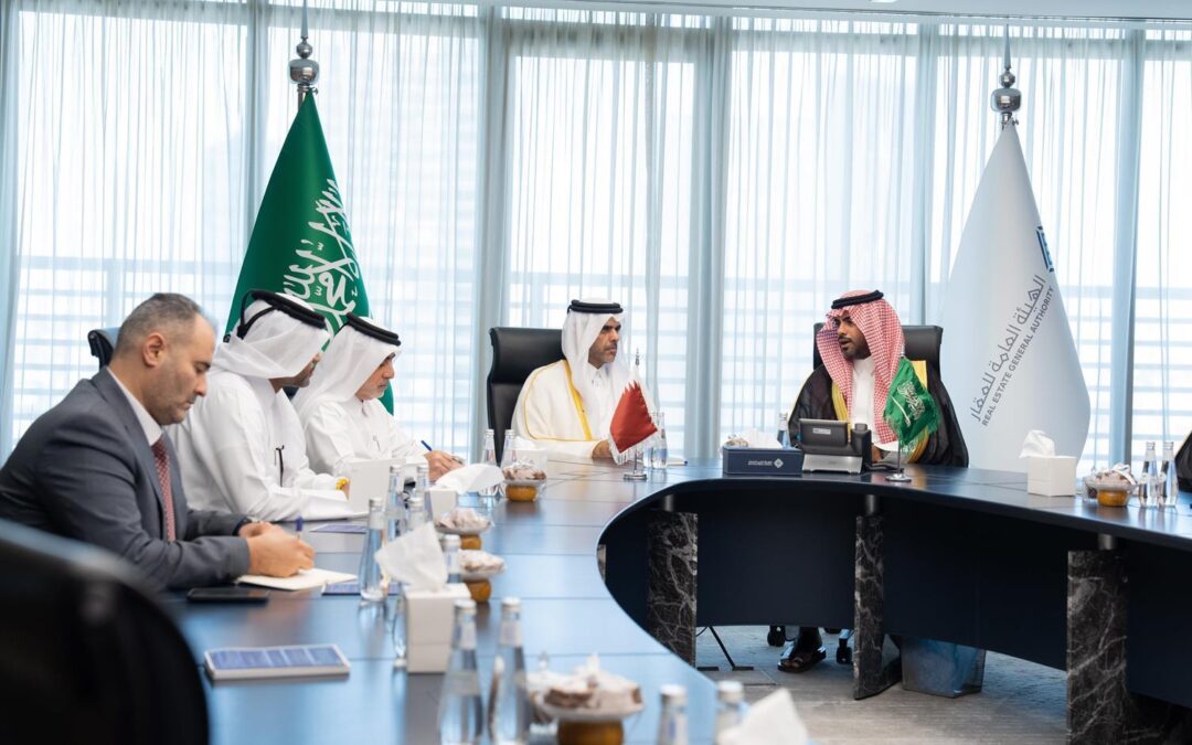 “الحماد” يبحث مع رئيس هيئة تنظيم القطاع العقاري القطري سبل تعزيز التعاون