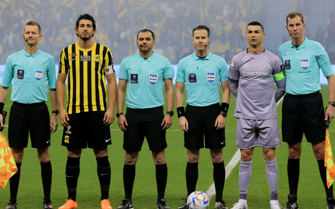 “اتحاد القدم” يعلن آلية طلب طواقم التحكيم الأجنبية لموسم 2024/ 2025