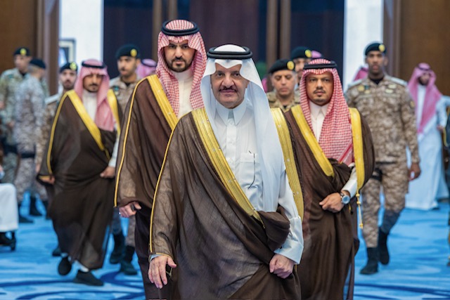 أمير الشرقية: المنطقة تحظى بفرص واعدة وثروات كبيرة ودعم القيادة