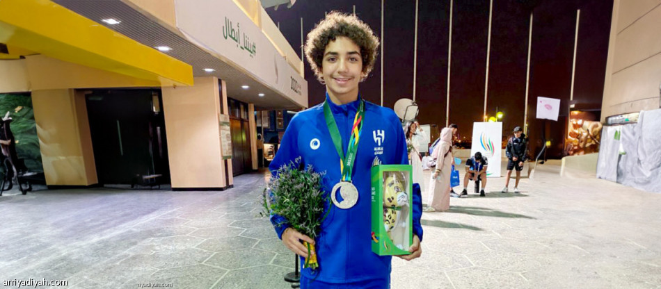 السباح زيد السراج يفتتح مشاركته غدًا في الأولمبياد في سباق 100 م حرّة