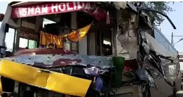 مصرع وإصابة 37 شخصًا في حادث تصادم بالهند