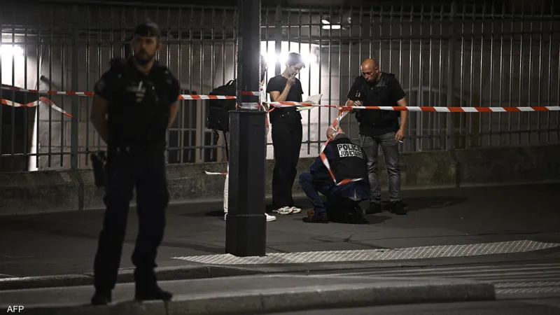 قبل افتتاح الأولمبياد .. عملية طعن بسكين تصيب جنديًا فرنسيًا في باريس