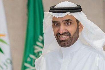 وزير الموارد البشرية يلتقي قيادات القطاع غير الربحي لبحث تنميته