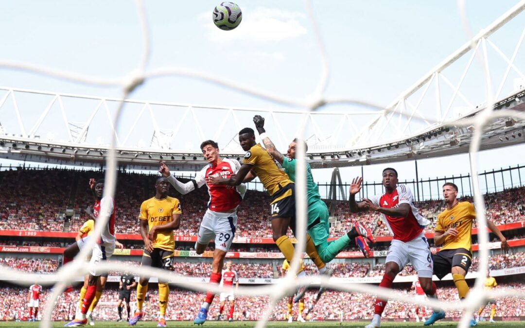 أرسنال يفتتح مشواره بالدوري بثنائية في شباك ولفرهامبتون