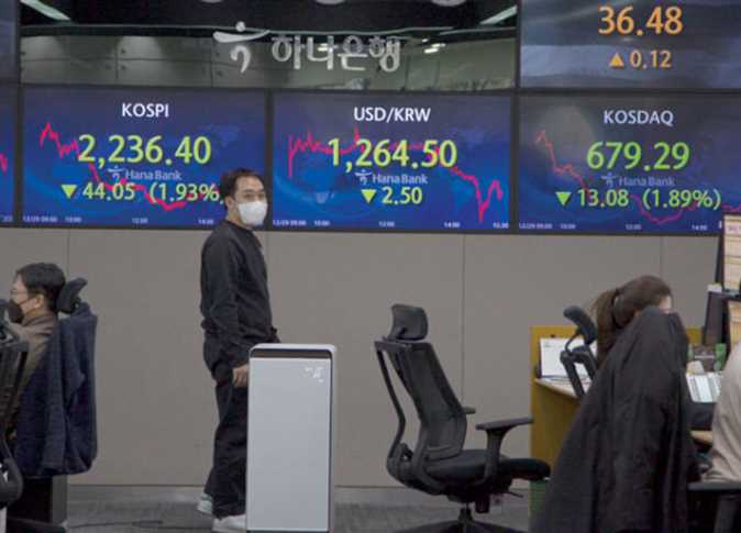 لأول مرة منذ 4 أعوام.. بورصة كوريا توقف تداول الأسهم بسبب انخفاض المؤشر