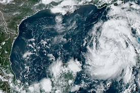 أمريكا.. حالة طوارئ في ولايتَيْ جورجيا وساوث كارولينا بسبب إعصار “ديبي”