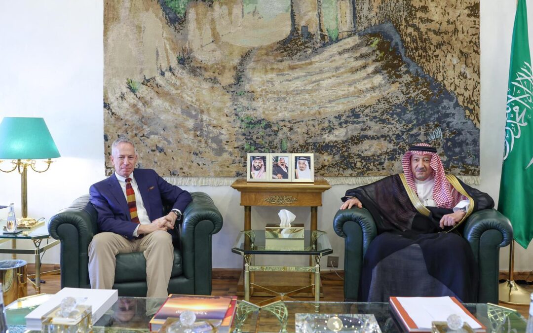 نائب وزير الخارجية يستضيف السفير الأمريكي لدى المملكة