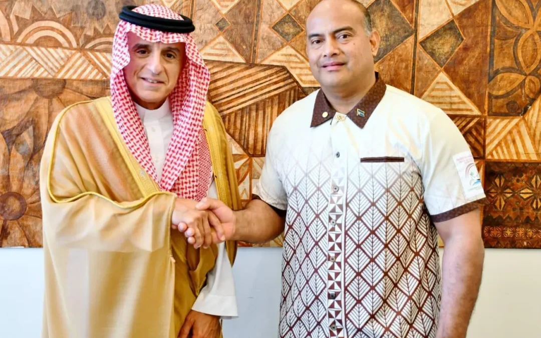 “الجبير” يلتقي رئيس ناورو لبحث العلاقات الثنائية في قمة قادة جزر الباسيفيك