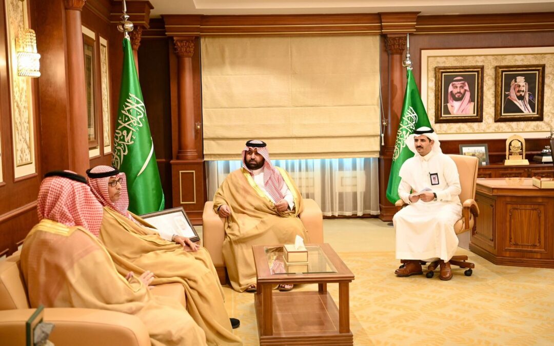 نائب أمير جازان يستقبل مدير فرع وزارة الصحة بالمنطقة