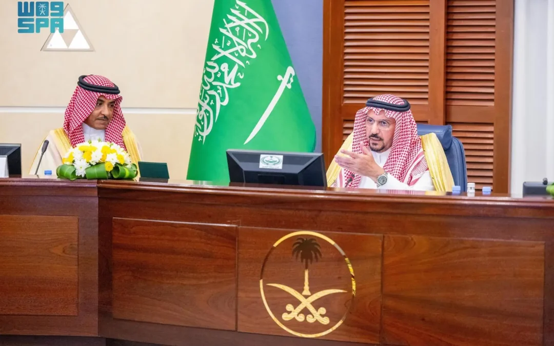 بمشاركة “فيصل بن مشعل” و”الدوسري”.. اجتماع في إمارة القصيم يستعرض برامج وزارة الإعلام
