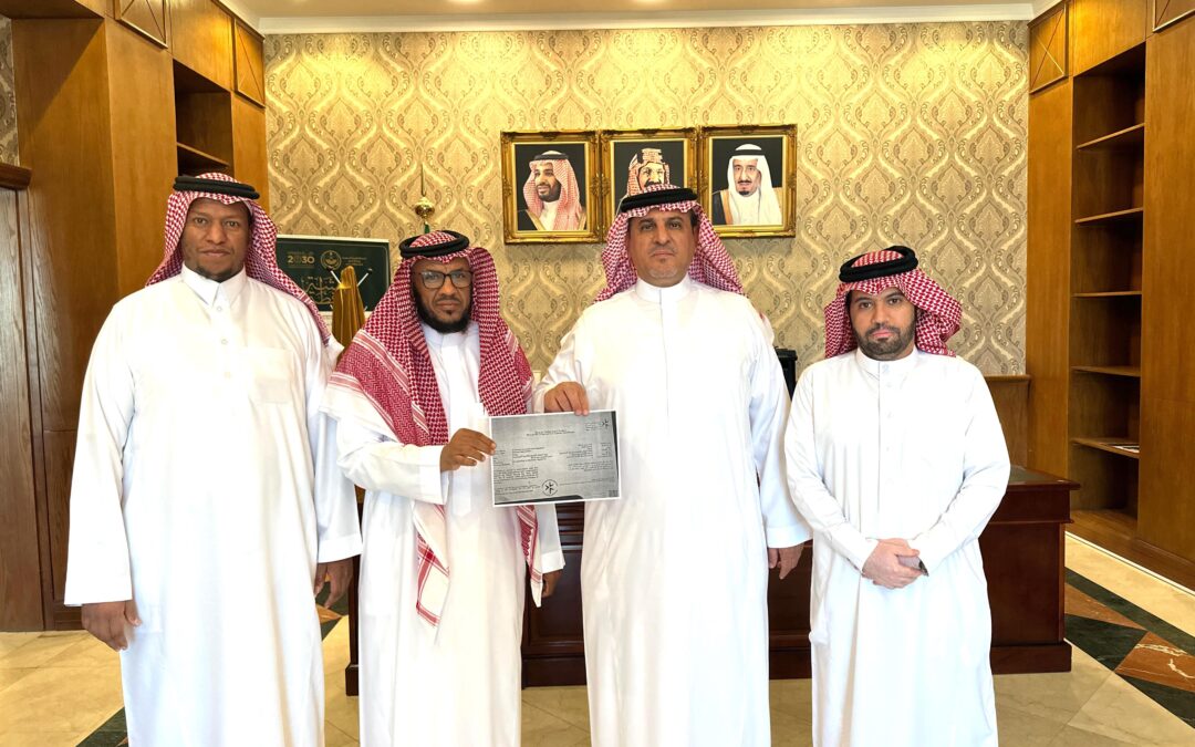 بعد صدور الموافقة على تأسيسها.. محافظ بيشة يلتقي برئيس جمعية خطى لذوي الإعاقة وأعضاء مجلس إدارتها