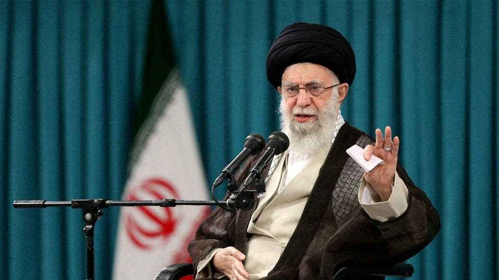 نقل المرشد الإيراني إلى “مكان آمن” عقب إعلان اغتيال “نصر الله”