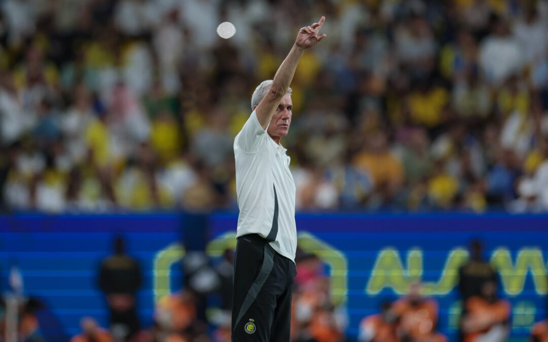 “لويس كاسترو” في طريقه لمغادرة النصر