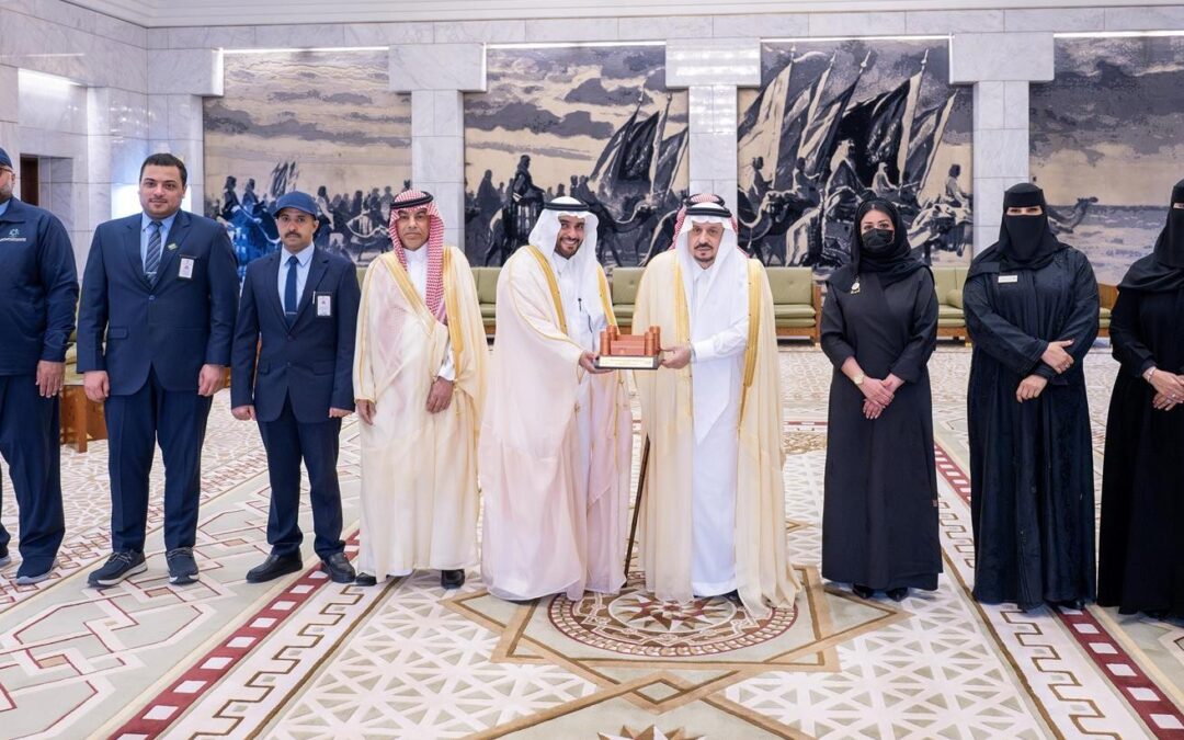 أمير الرياض يستضيف مدير عام الإدارة العامة للتدريب التقني والمهني بمنطقة الرياض