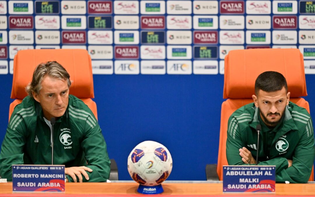 “مانشيني” قبل مواجهة الغد: نواجه منتخبًا صعبًا.. واستبعاد “البليهي” قرار فني