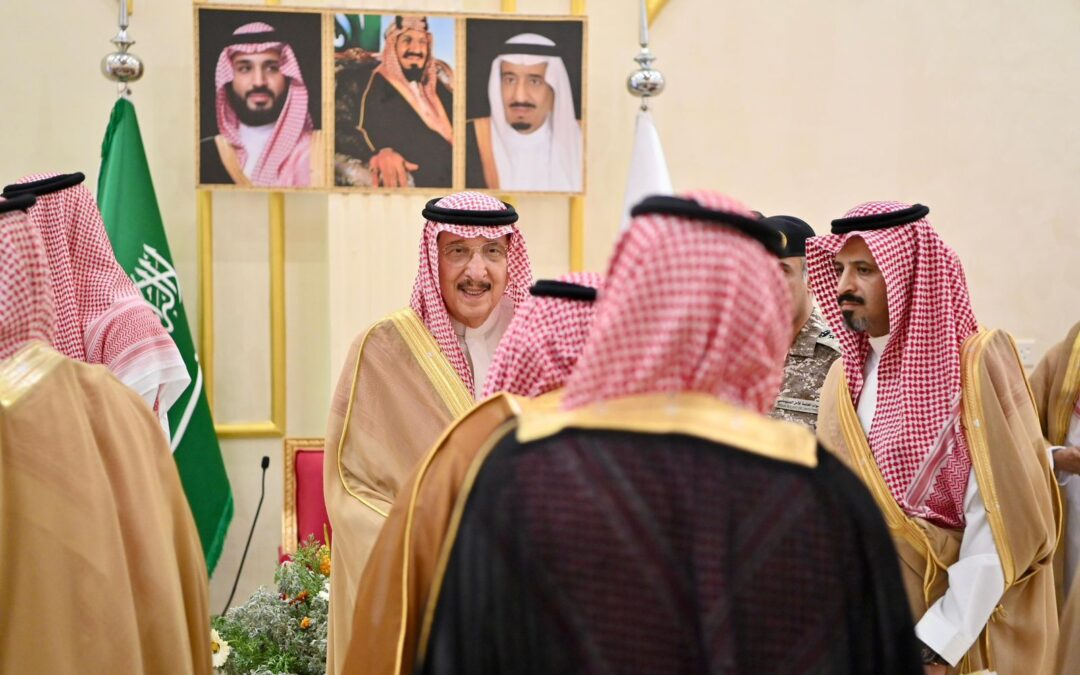 أمير منطقة جازان يلتقي مشايخ وأهالي محافظة أبو عريش