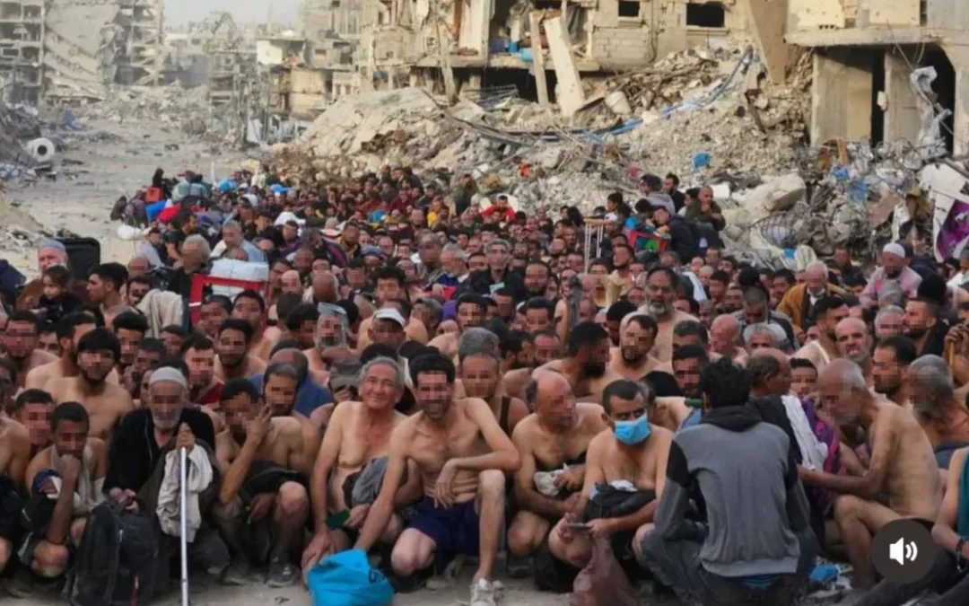 الاحتلال يجبر نازحين بغزة على خلع ملابسهم.. ويحبسهم لساعات في العراء البارد