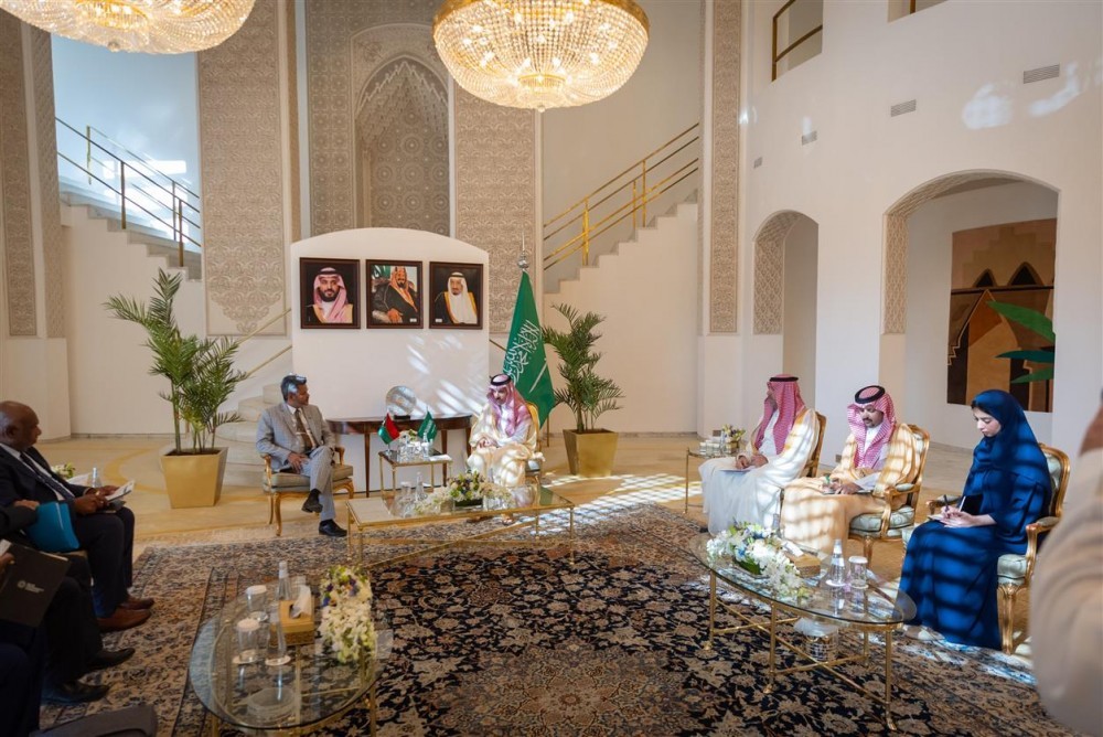 وزير الخارجية يستضيف نائب رئيس الوزراء وزير خارجية فانواتو