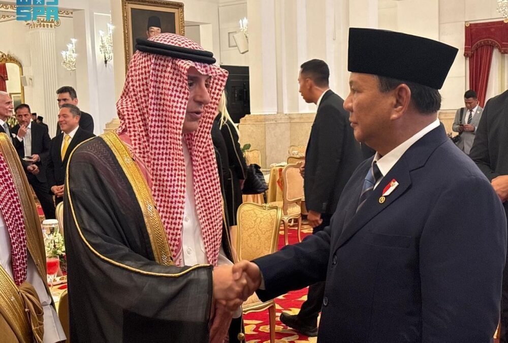 الجبير يمثل المملكة في حفل تنصيب رئيس إندونيسيا