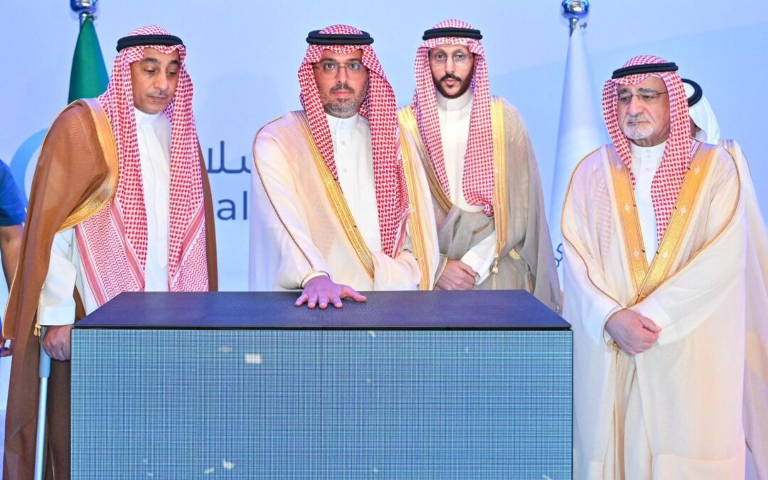 الأمير سعود بن جلوي يفتتح مستشفى السلامة بجدة