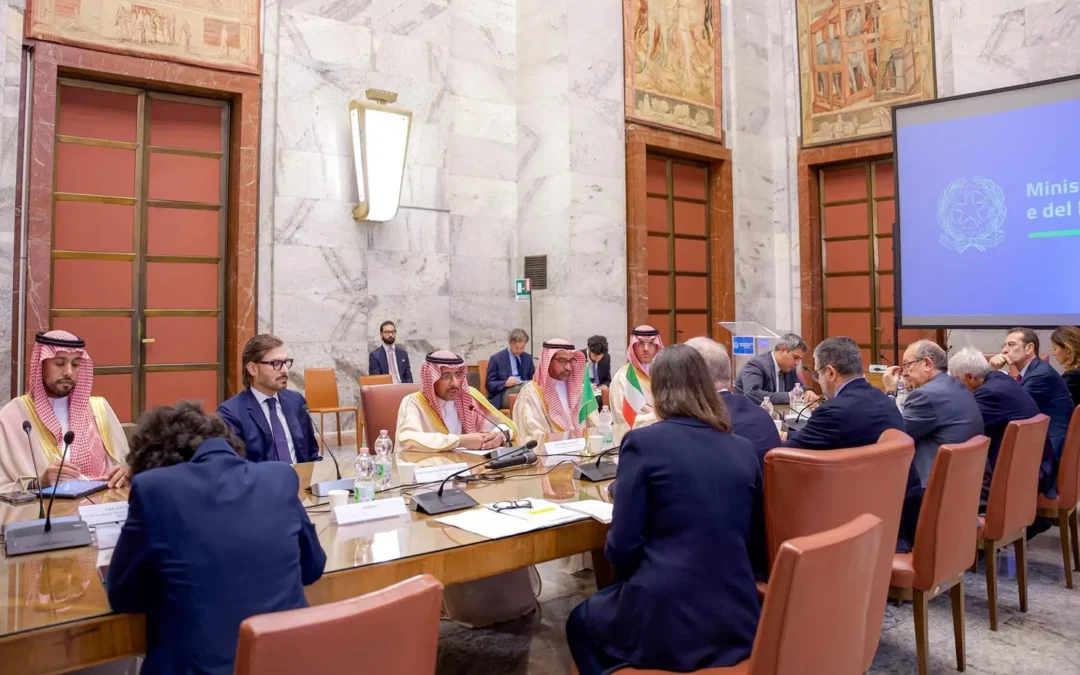 “الخريف” يبحث تعزيز التعاون الصناعي بين السعودية وإيطاليا وجذب الاستثمارات الكبرى