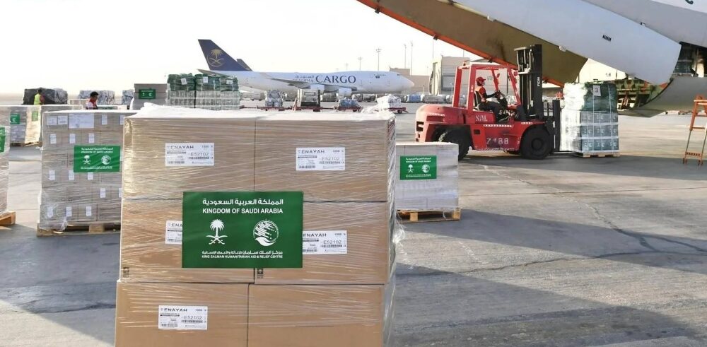 مغادرة الطائرة السعودية الإغاثية السابعة لمساعدة الشعب اللبناني