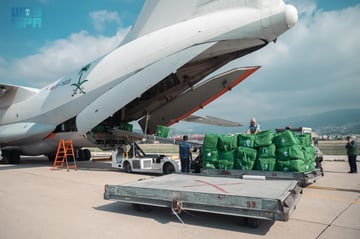 وصول الطائرة الإغاثية السعودية الثانية إلى لبنان