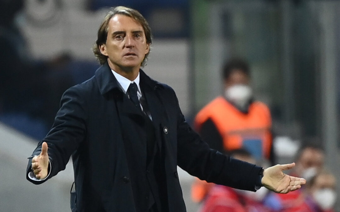 “الاتحاد السعودي” ينهي التعاقد مع مدرب المنتخب “روبرتو مانشيني”