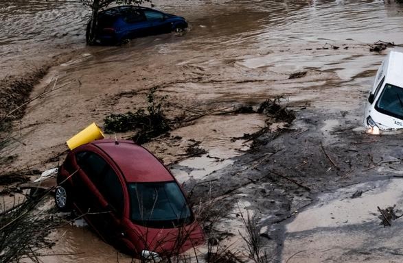 213 قتيلًا.. ارتفاع حصيلة ضحايا العواصف في إسبانيا ومواصلة البحث عن المفقودين