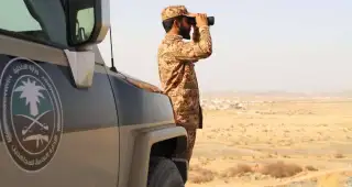 عسير.. الإطاحة بمخالف لتهريبه 32 كغم من مادة الحشيش المخدر