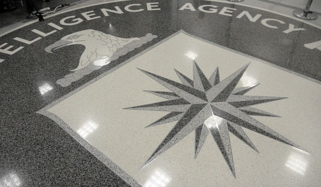 اتهام مسؤول في المخابرات الأميركية بتسريب وثائق سرية عن مهاجمة إسرائيل لإيران