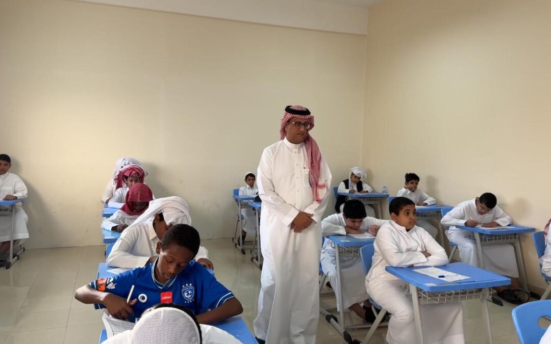 قاعات الاختبارات بمدارس ⁧‫بيشة تستقبل‬⁩ 86020 طالبًا وطالبة لأداء اختبارات الفصل الدراسي الأول