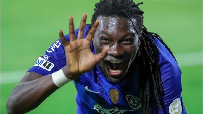 “الهلال” يودع لاعبه السابق: لن ننساك “بافي” ولن ننسى “المجد أزرق”