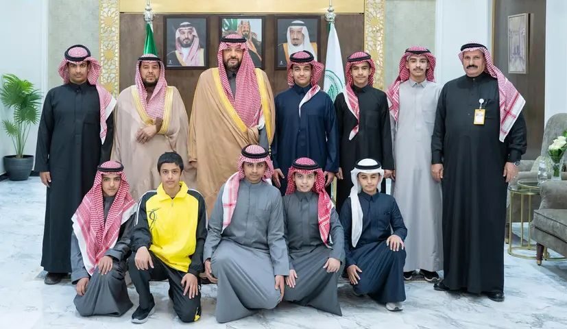 “أمير الحدود الشمالية” يُكرِّم الفائزين في المسابقات التعليمية والمتأهلين لبرنامج موهبة للأولمبياد الدولية