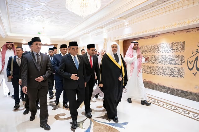 رئيس مجلس الشورى الشعبي بجمهورية إندونيسيا يزور رابطة العالم الإسلامي ويلتقي أمينها العام