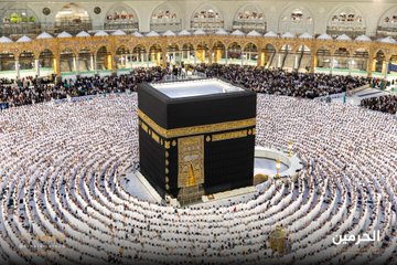 شاهد.. انسيابية وقلوب خاشعة في أجواءٍ إيمانية بالمسجد الحرام