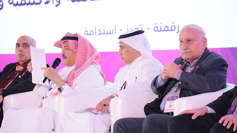 المؤتمر الدولي الـ22 لإدارة الأصول والمرافق والصيانة يوصي المنشآت بالاهتمام بتطبيقات الذكاء الاصطناعي
