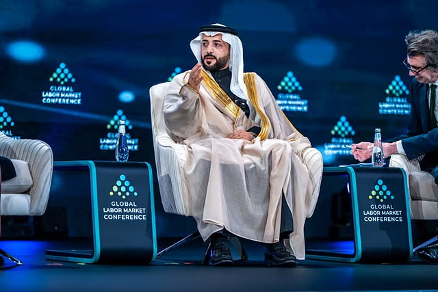 “آل خمسان”: الذكاء الاصطناعي يعيد تشكيل سوق المواهب العالمية