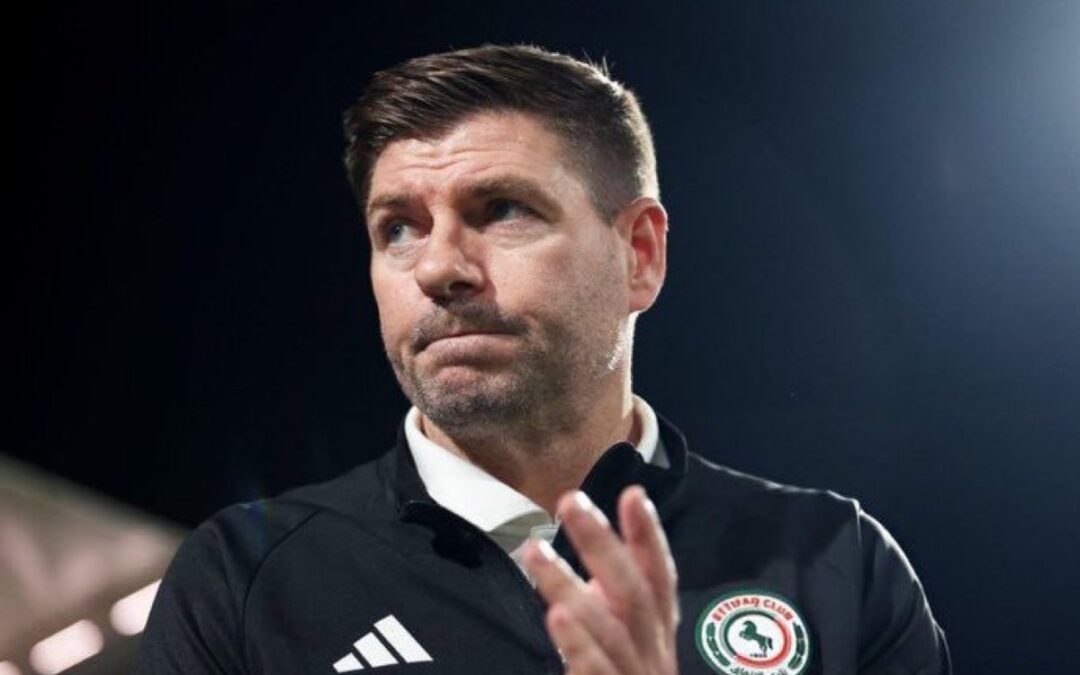 الاتفاق يعلن رحيل مدرب الفريق “جيرارد”