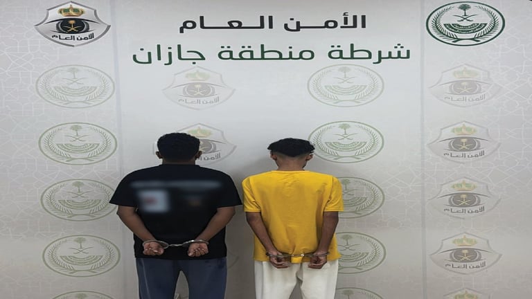 بجازان.. القبض على مواطنَيْن لصدمهما مركبةً لخلافٍ مع قائدها