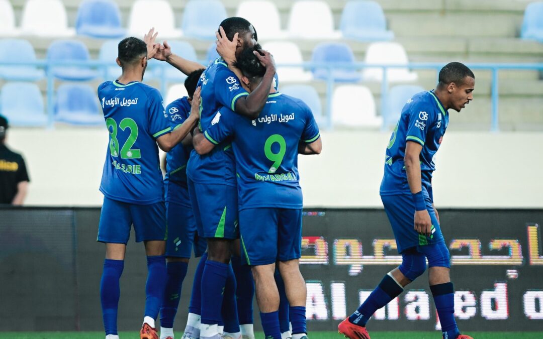 الفتح يحصد فوزًا ثمينًا على الأخدود