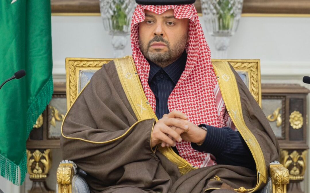 أمير الحدود الشمالية يطَّلع على مؤشرات أداء فرع هيئة الهلال الأحمر السعودي بالمنطقة