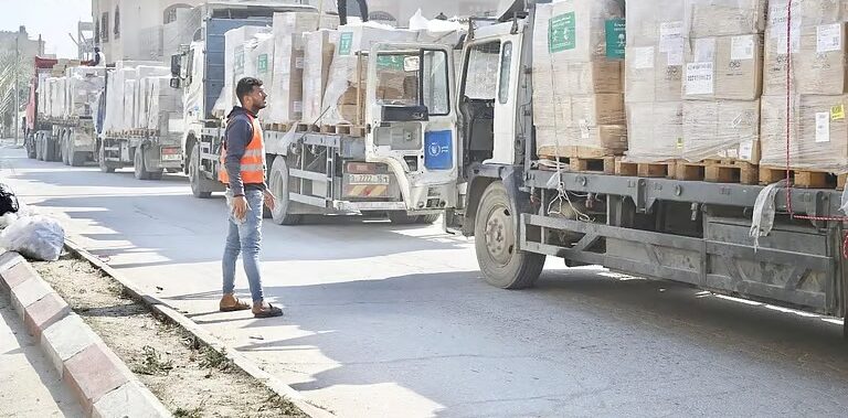 وصول قوافل مساعدات سعودية لدعم المستشفيات في جنوب قطاع غزة