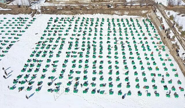 “إغاثي الملك” يوزع 1,050 حقيبة شتوية في باكستان